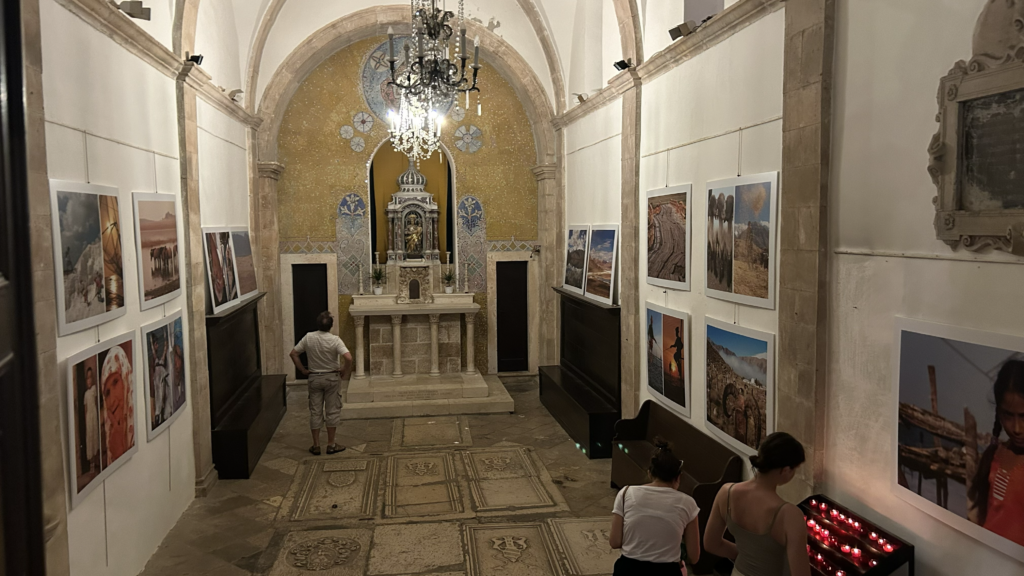 Galerie in der Altstadt von Korčula