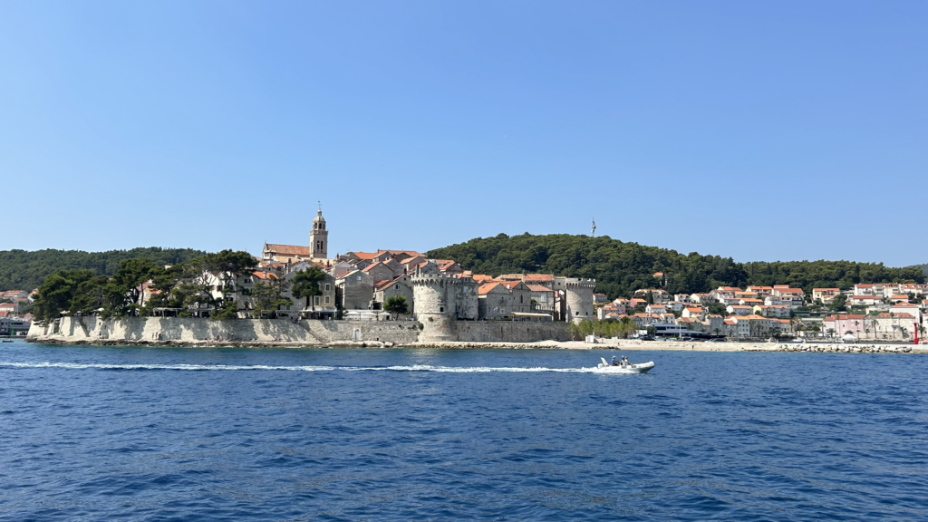 Altstadt von Korčula beim Familien-Segeltörn